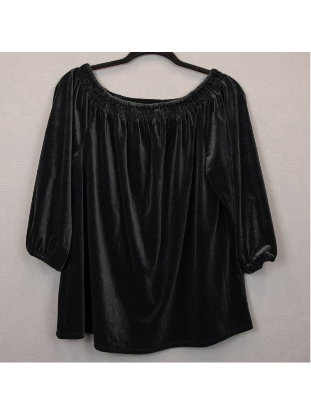 J. Jill Wearever Collection black velvet off the shoulder top-M